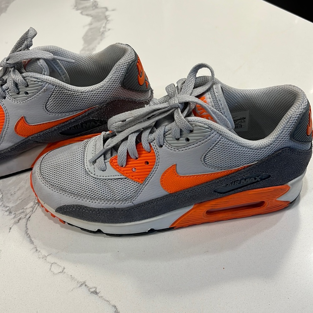 Womens Nike Air Max 90 Gray/orange size 7.5